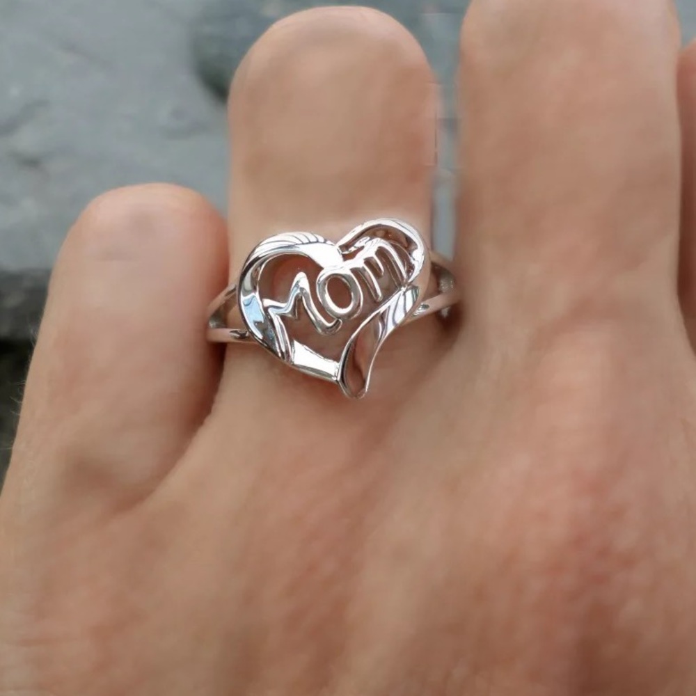 New Silver Mom Size 9 Ring